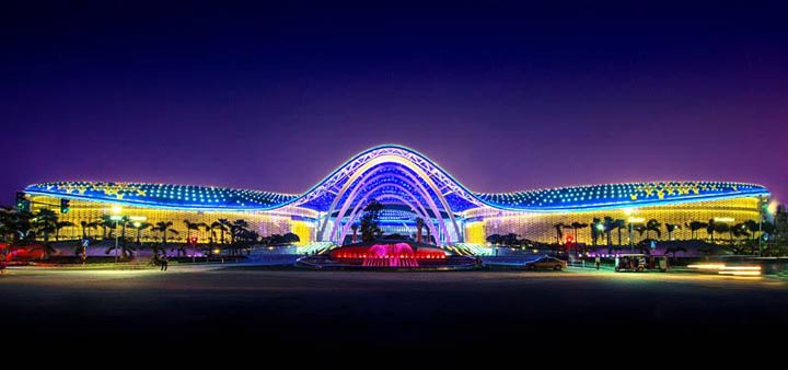 三亞國(guó)際免稅城推動(dòng)海南旅游業(yè)轉(zhuǎn)型升級(jí) 6年迎游客超2500萬(wàn)人次